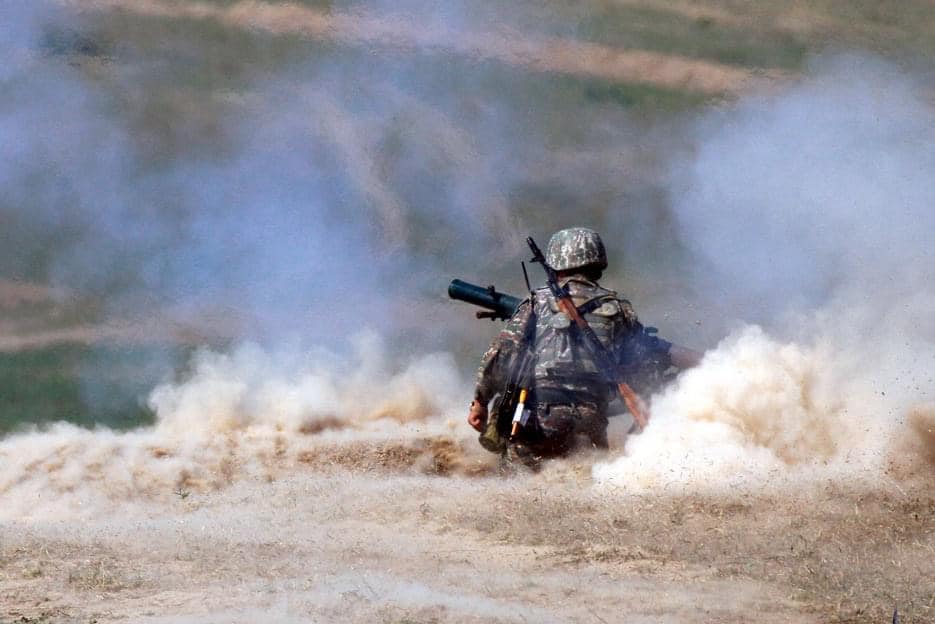 Ermenistan-Azerbaycan: Ateşkese rağmen gerginlik sürüyor